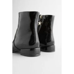 Next Bottes à Talon Coupe Classique 11 Next Bottes à Talon Coupe Classique -Regatta Magasin 000d80c9a83516602e0886383a4463ec