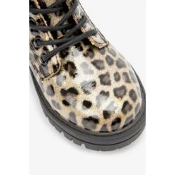 Next Bottes à Lacets Doublées - Coupe Large -Regatta Magasin a221ac12501a71217cd100faecccc69f