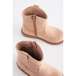 Next Bottes Style Western 10 Next Bottes Style Western -Regatta Magasin db113300b6a75fb9e075387874453d89