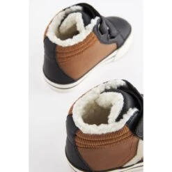 Next Bottes Zippées Et Doublées Avec Scratch -Regatta Magasin f24d0b037ddb31447a153ab259080661